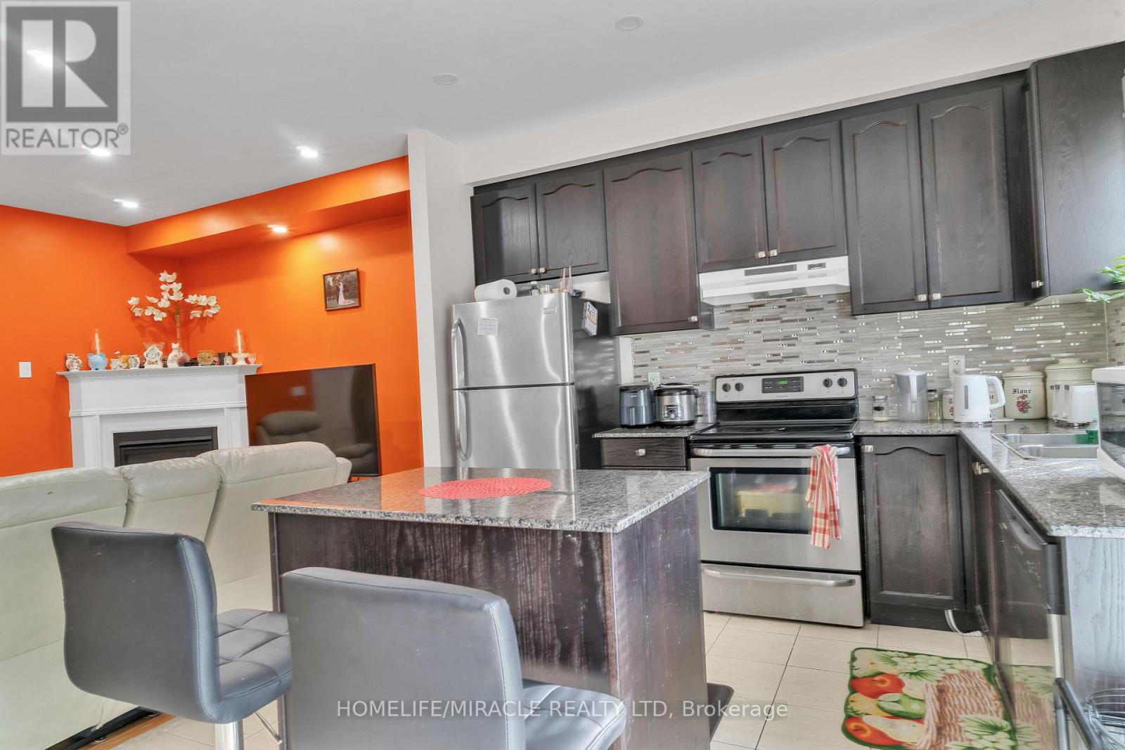 13 YATELY STREET - 9