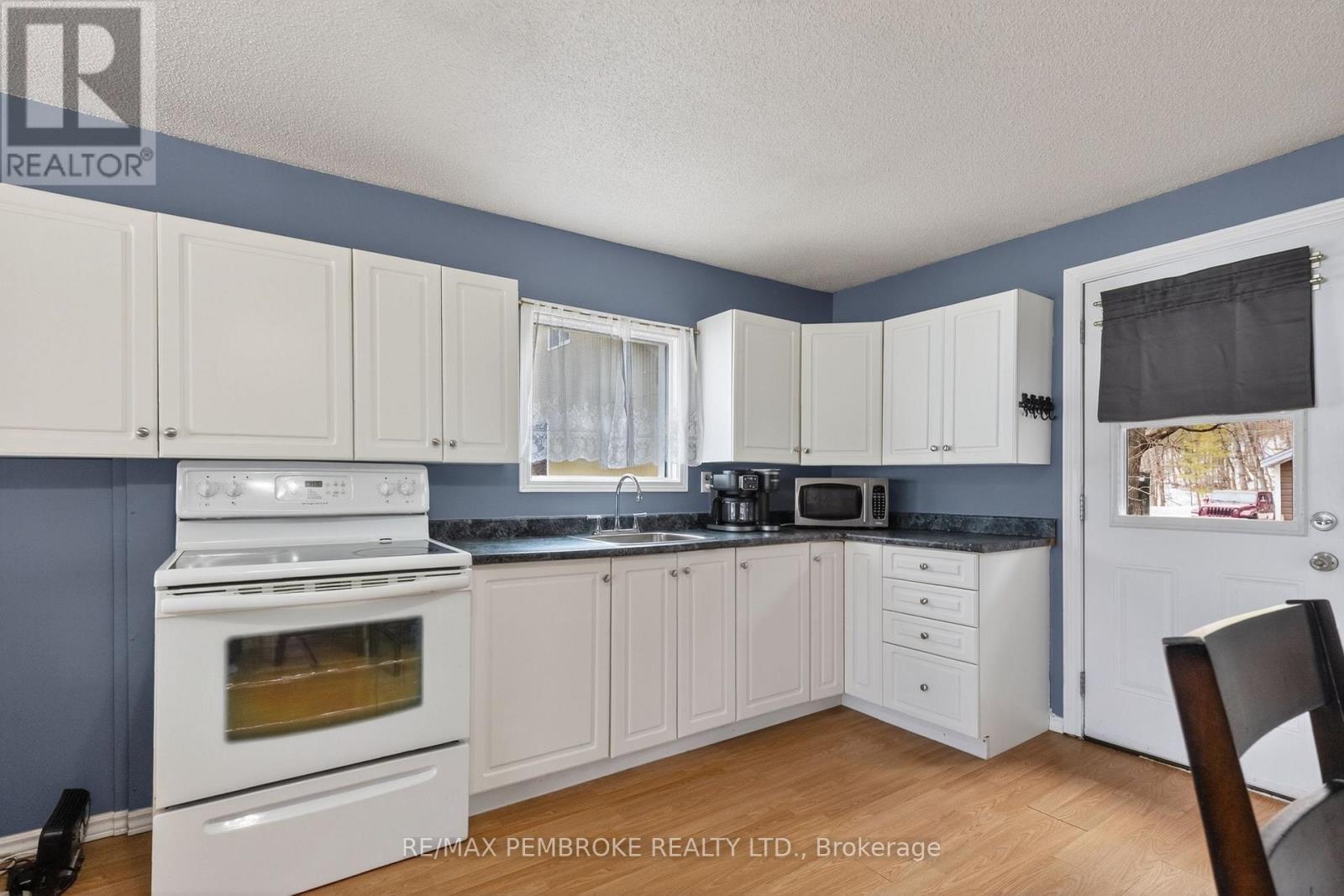 80 MACGREGOR BAY TRAIL - 31