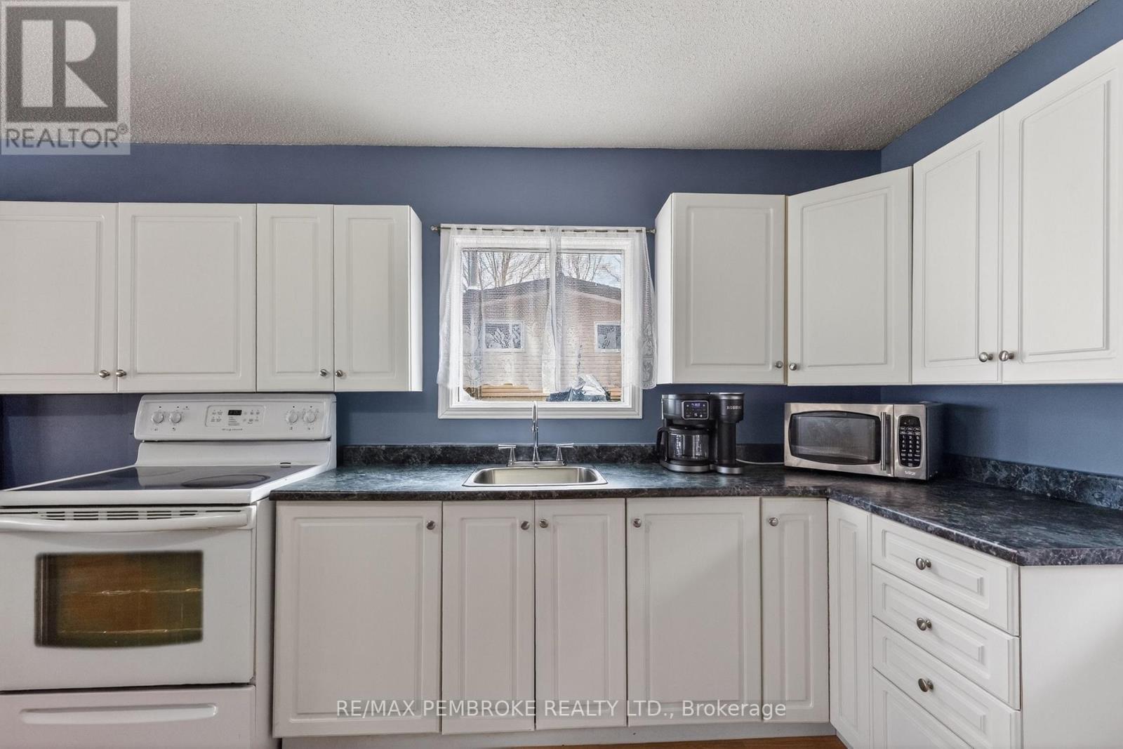 80 MACGREGOR BAY TRAIL - 32