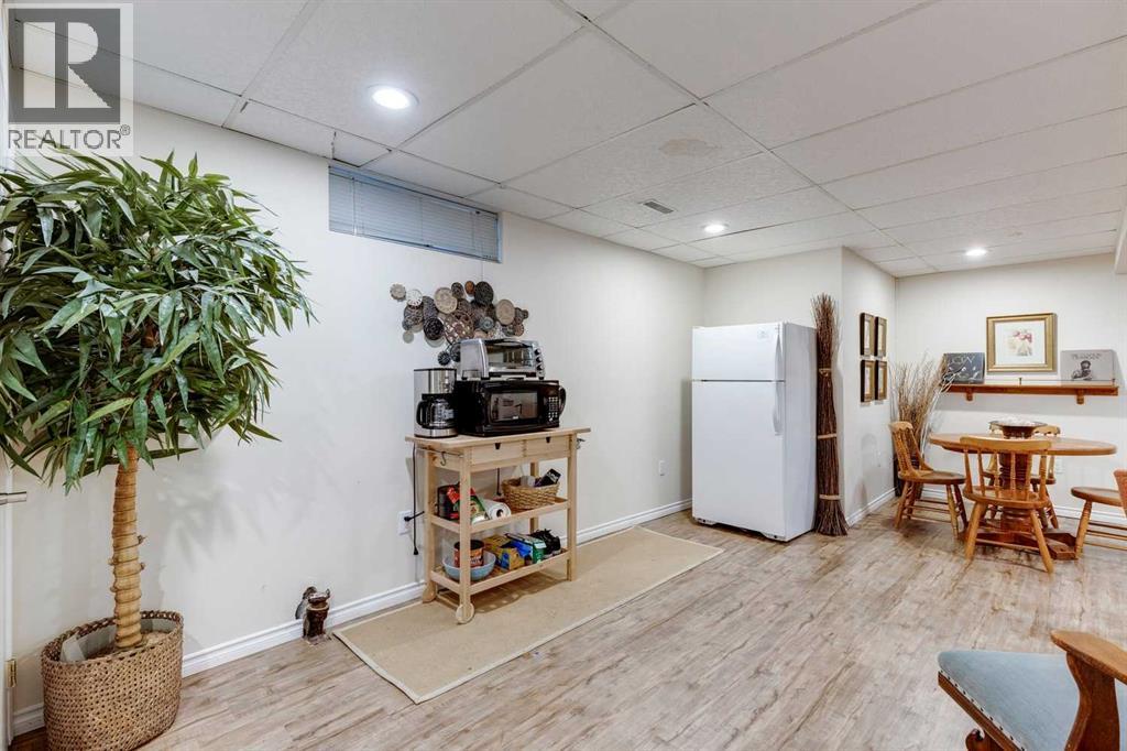 Single Family House Bungalow for Sale in  Rosehill Drive NW Rosemont Calgary 