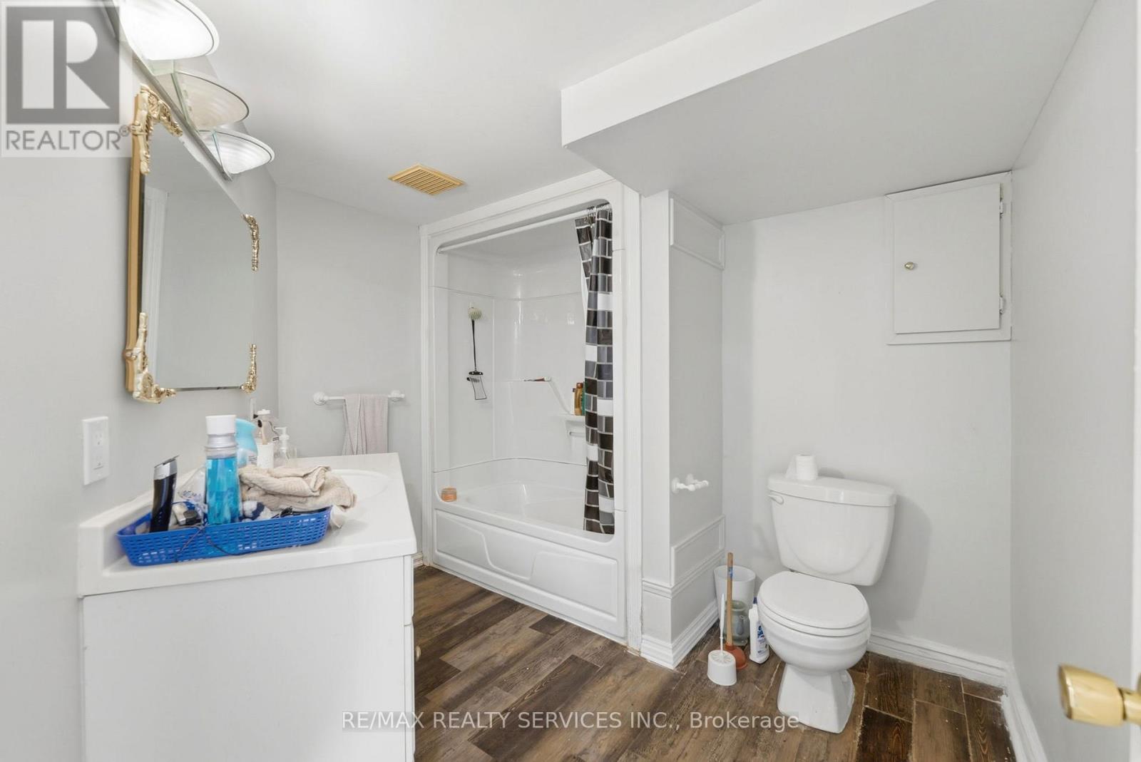 5 CHAUCER ROAD - 34