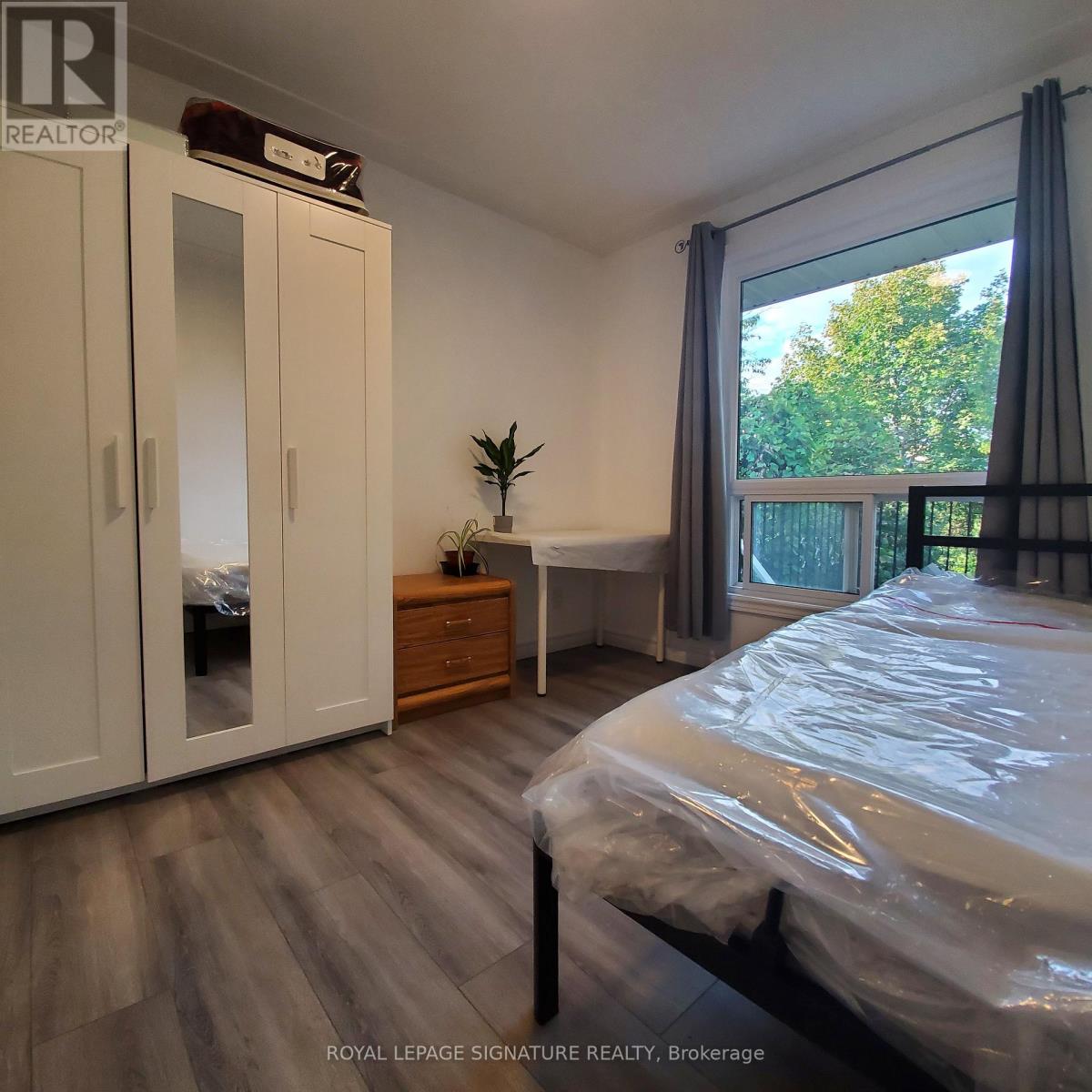 406 TAMARACK DRIVE - 21