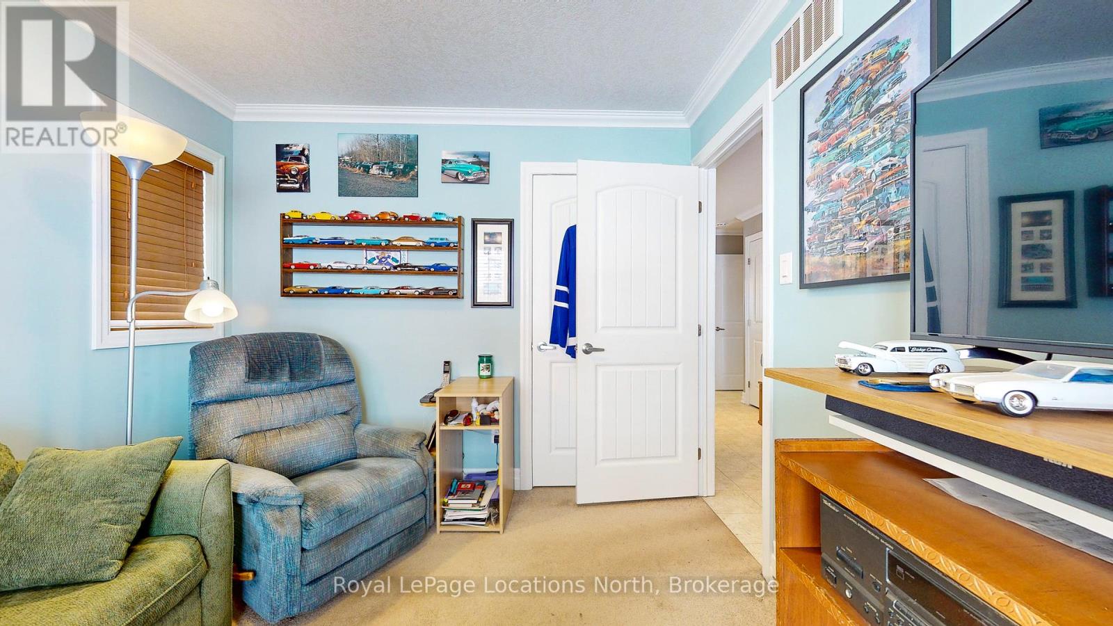 2nd Bedroom (or Den) - Photo 2