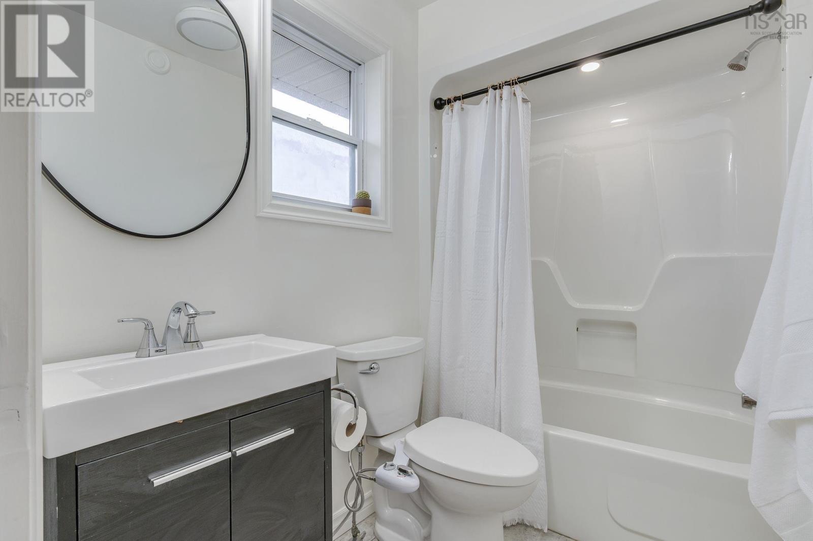 Property 24 of 50 of 58 Riverwood Drive