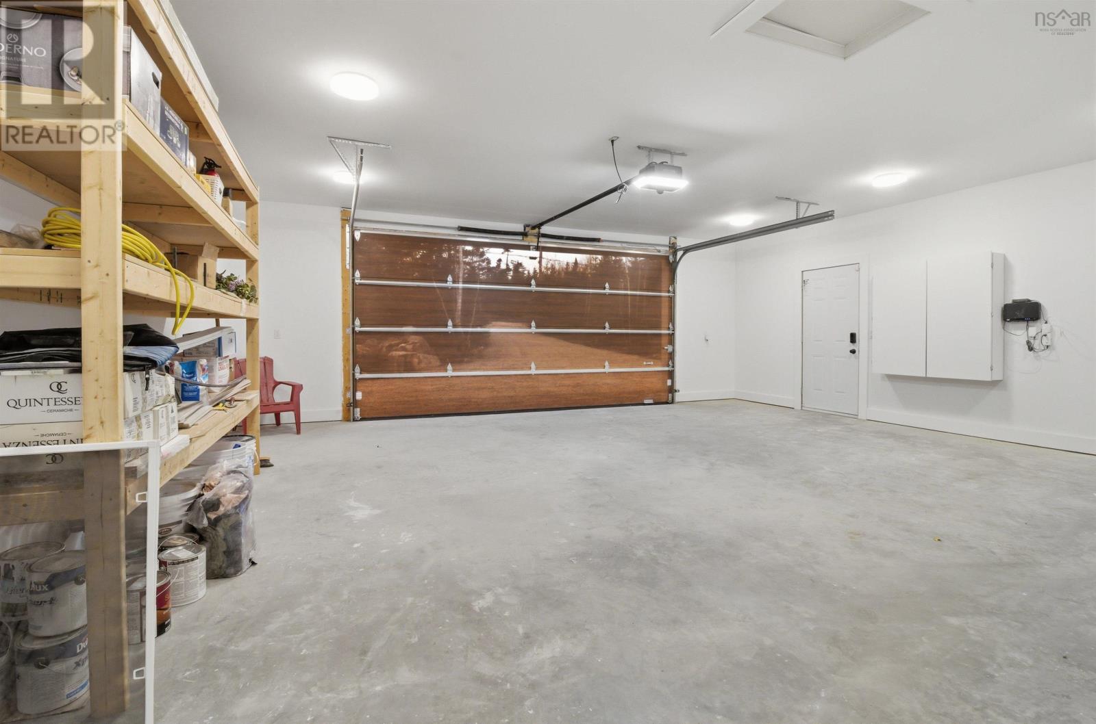 Property 28 of 42 of 107 Amelinda Crescent, 105 Amelinda Crescent