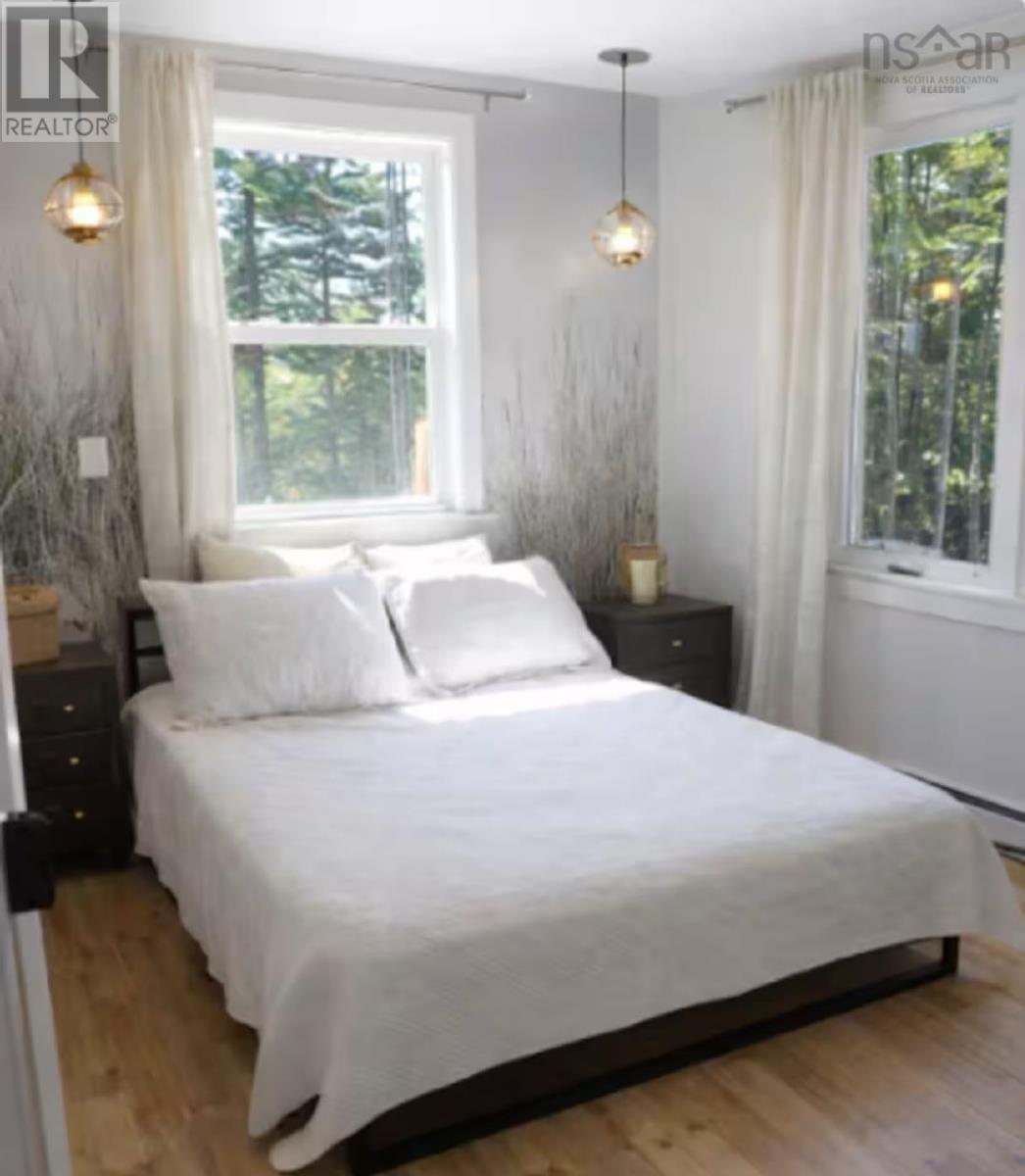 Property 31 of 42 of 107 Amelinda Crescent, 105 Amelinda Crescent