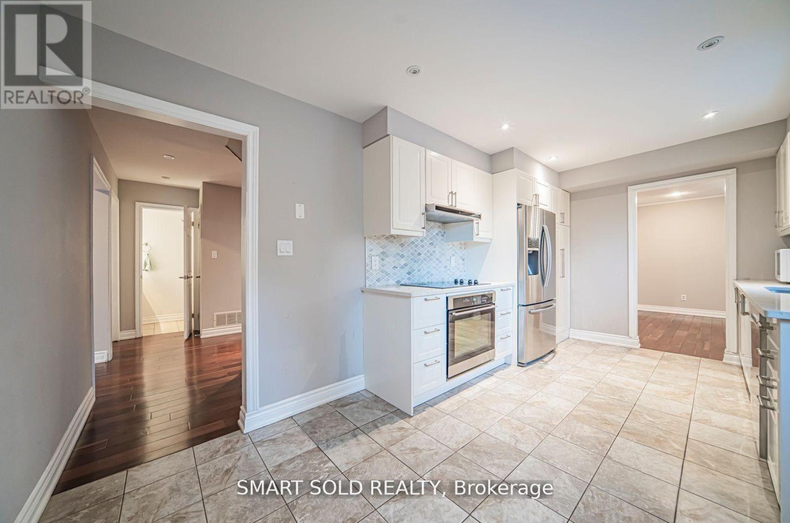 120 ABBEYWOOD TRAIL - 10