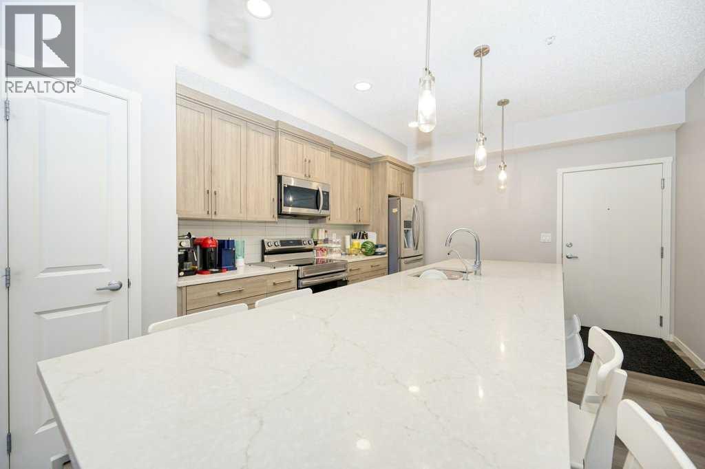 #406 80 CARRINGTON PLAZA NW - 3