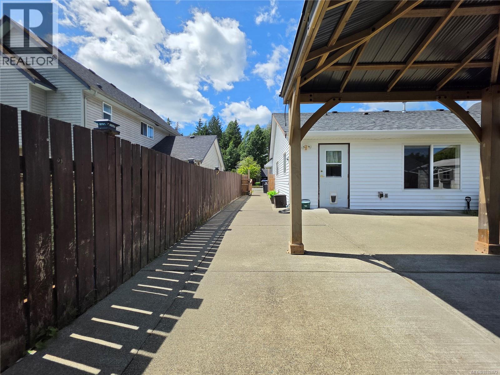 1380 Krebs Cres - 23