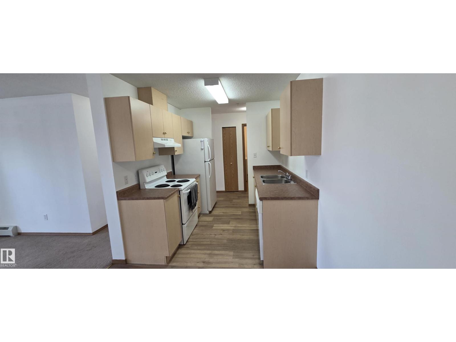 #208A 260 SPRUCE RIDGE RD, Spruce Grove