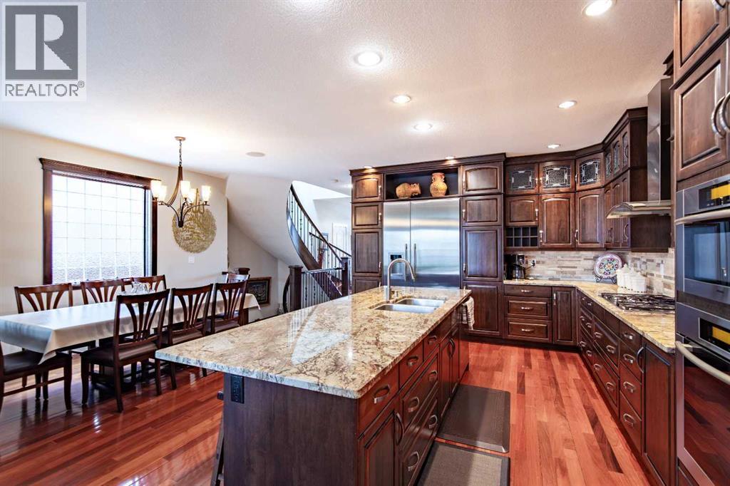 Single Family House for Sale in  a Street SW Richmond Calgary 