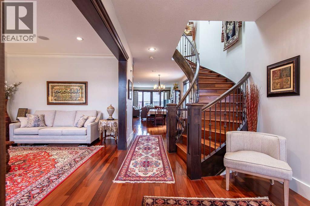 Single Family House for Sale in  a Street SW Richmond Calgary 