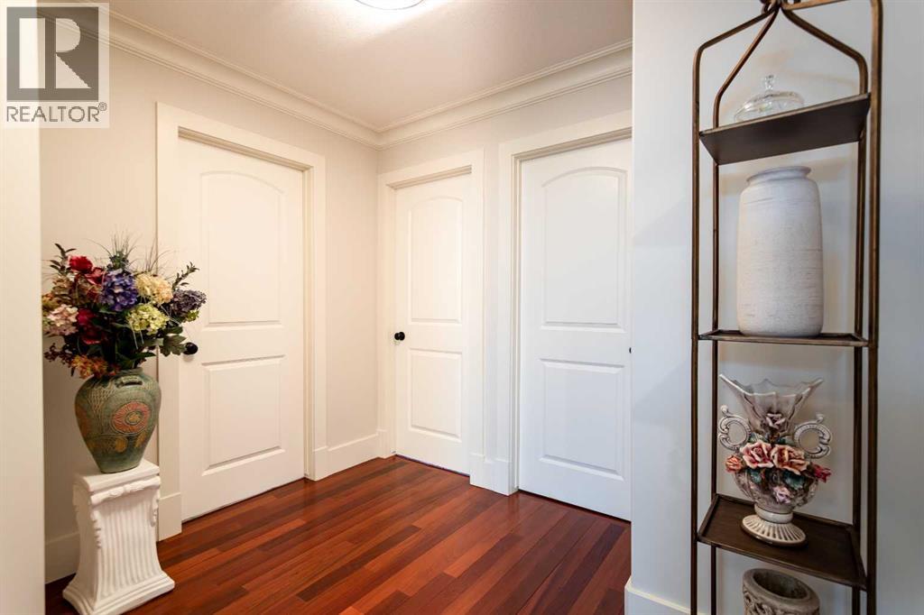 Single Family House for Sale in  a Street SW Richmond Calgary 