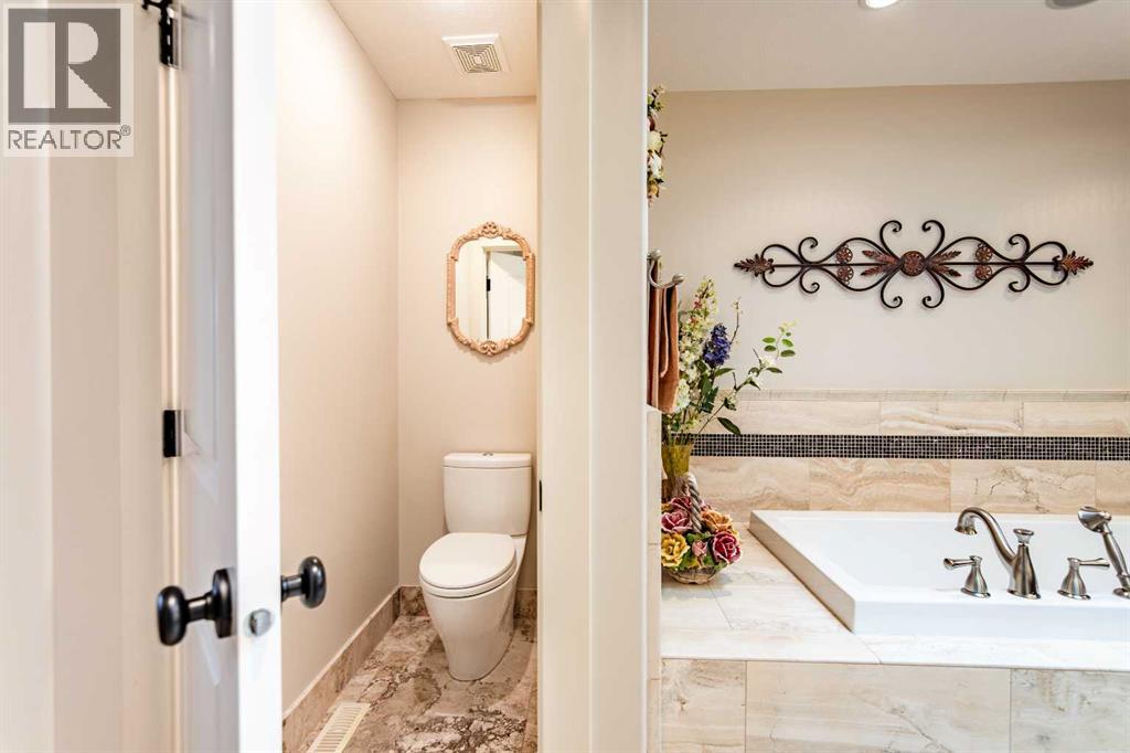 Single Family House for Sale in  a Street SW Richmond Calgary 