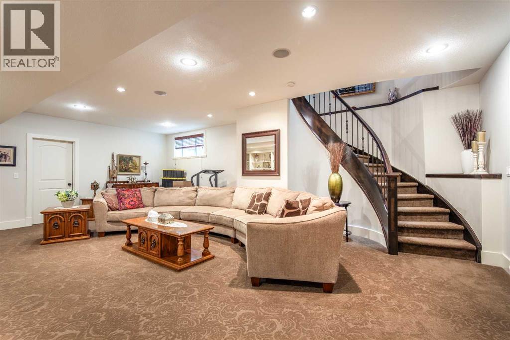 Single Family House for Sale in  a Street SW Richmond Calgary 