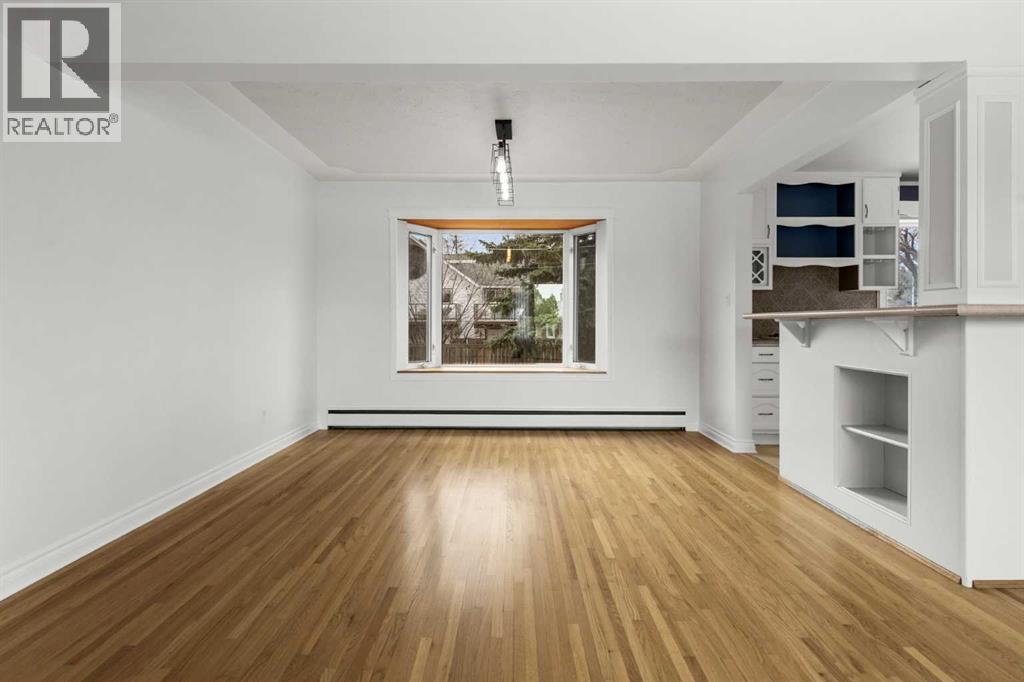 Single Family House 4 Level for Sale in  Hooke Road SW Haysboro Calgary 