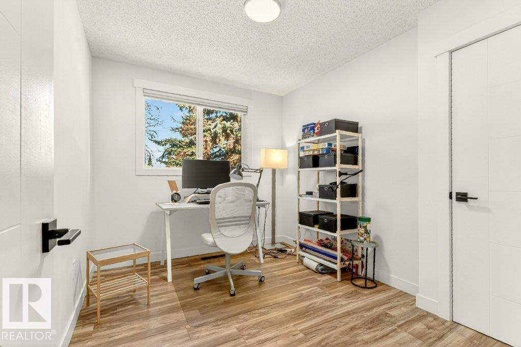 11435 46 AV NW, Edmonton