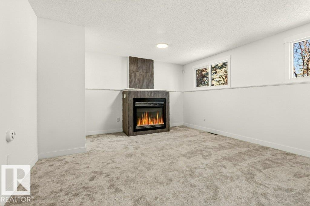 11435 46 AV NW, Edmonton