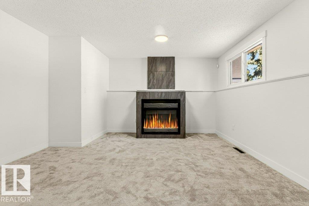 11435 46 AV NW, Edmonton