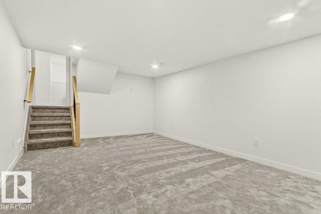 11435 46 AV NW, Edmonton