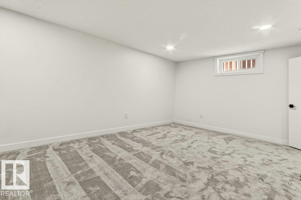 11435 46 AV NW, Edmonton