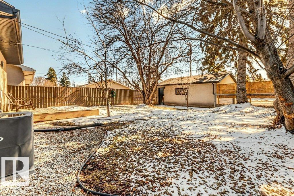 11435 46 AV NW, Edmonton