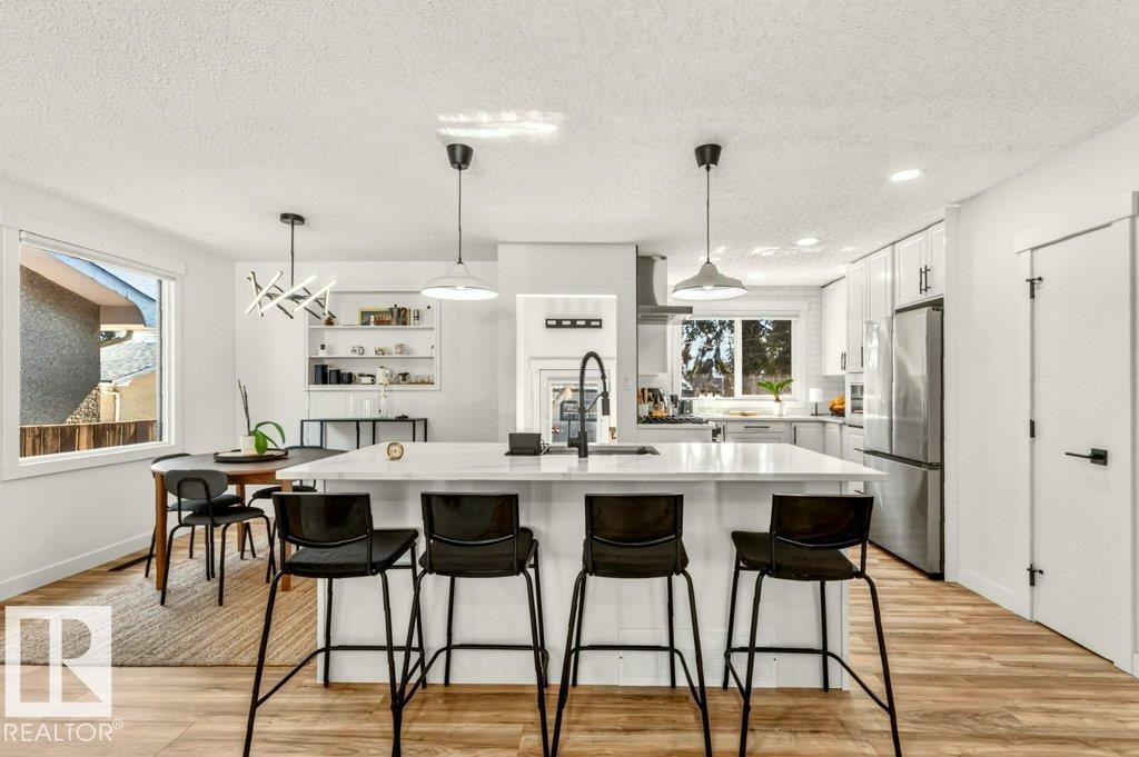 11435 46 AV NW, Edmonton