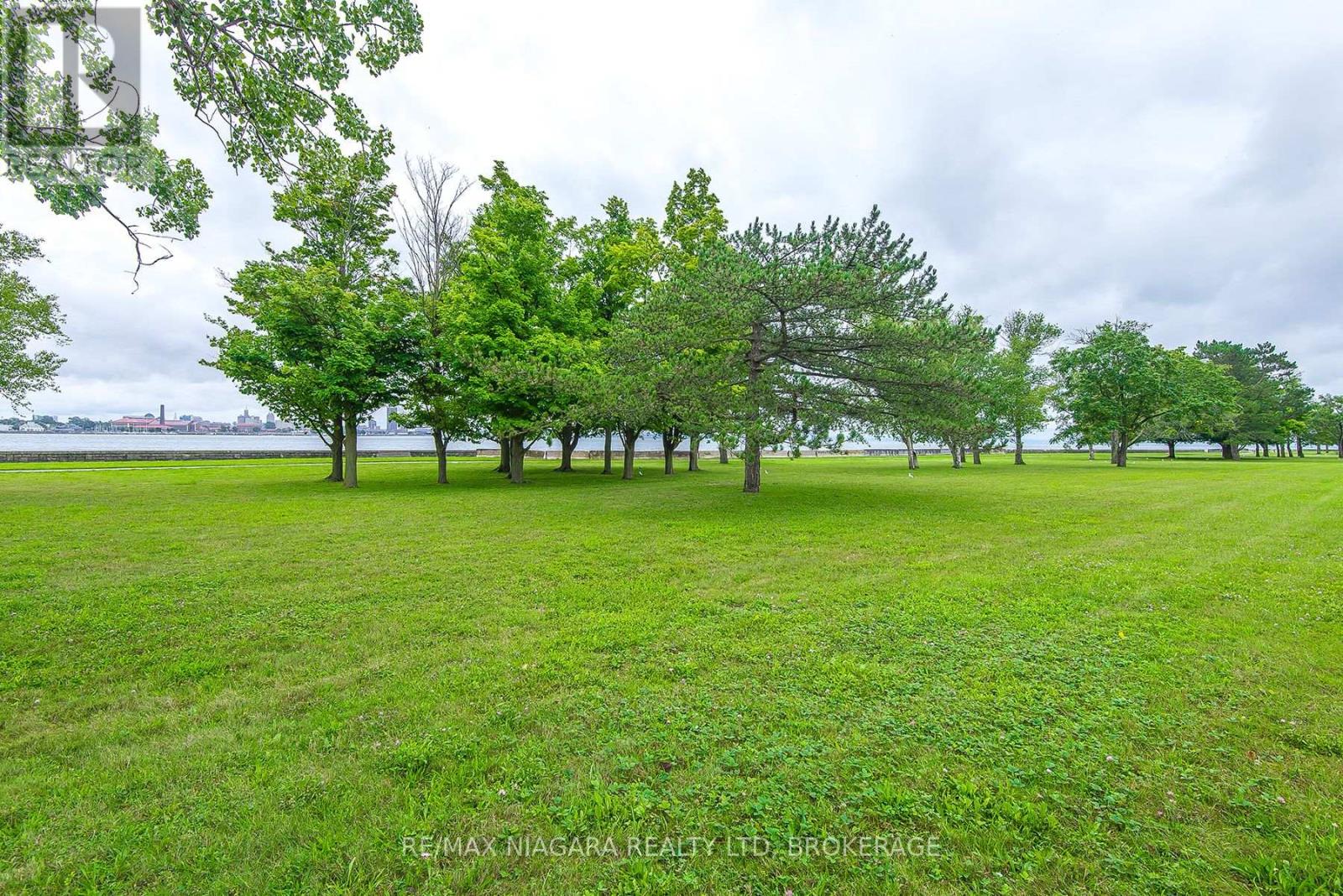 140 LAKESHORE ROAD - 5