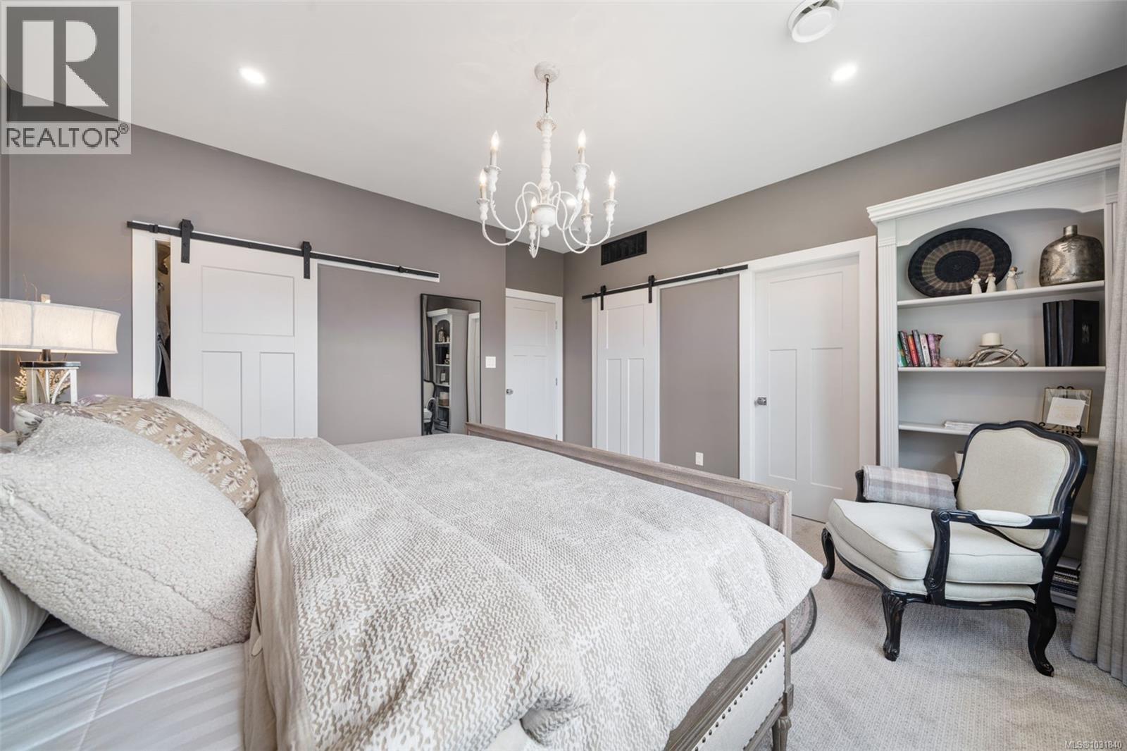 912 Clarke Rd, Central Saanich