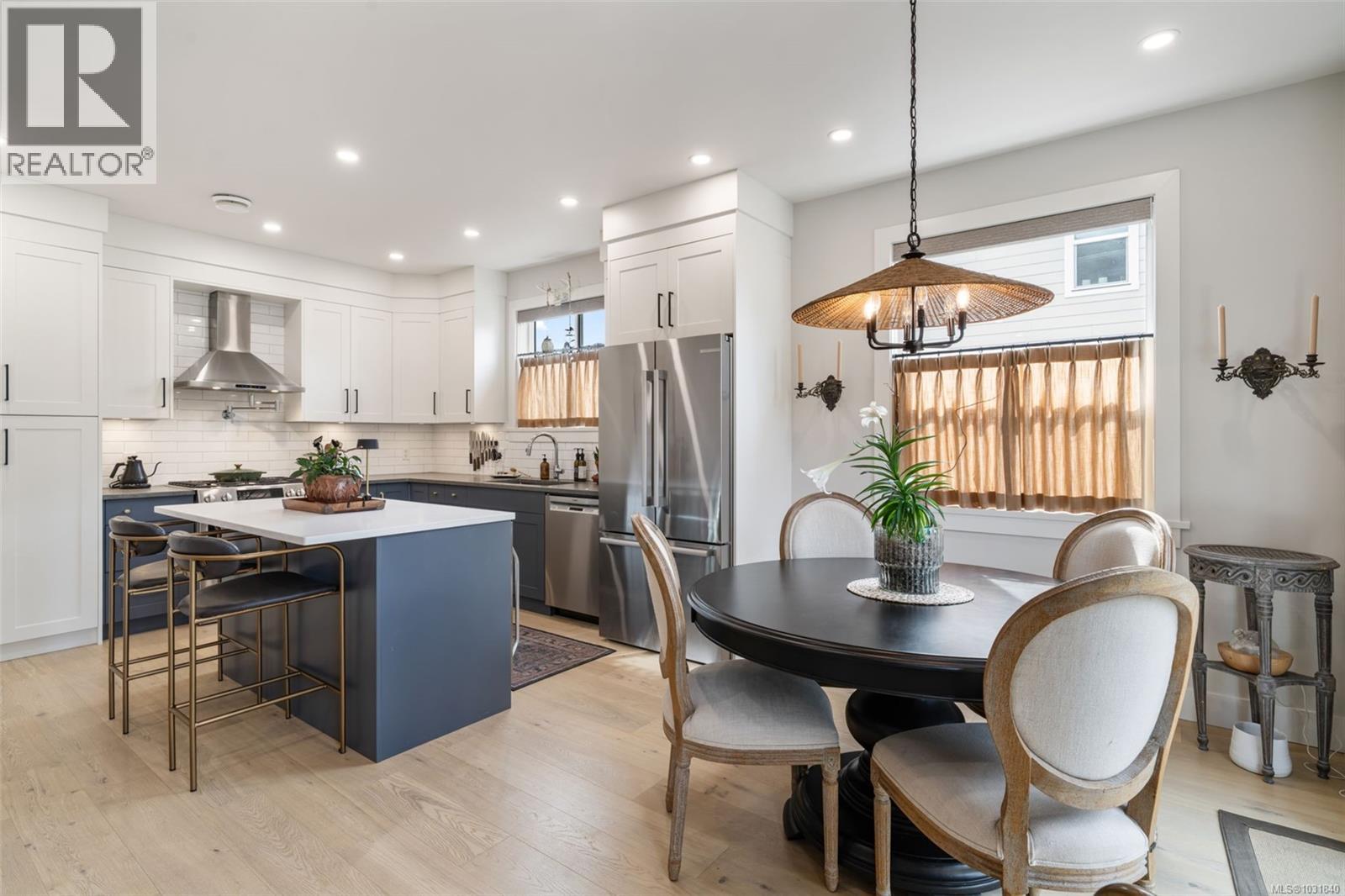 912 Clarke Rd, Central Saanich