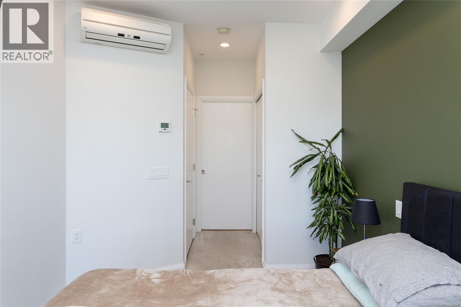 105 745 Travino Lane, Saanich