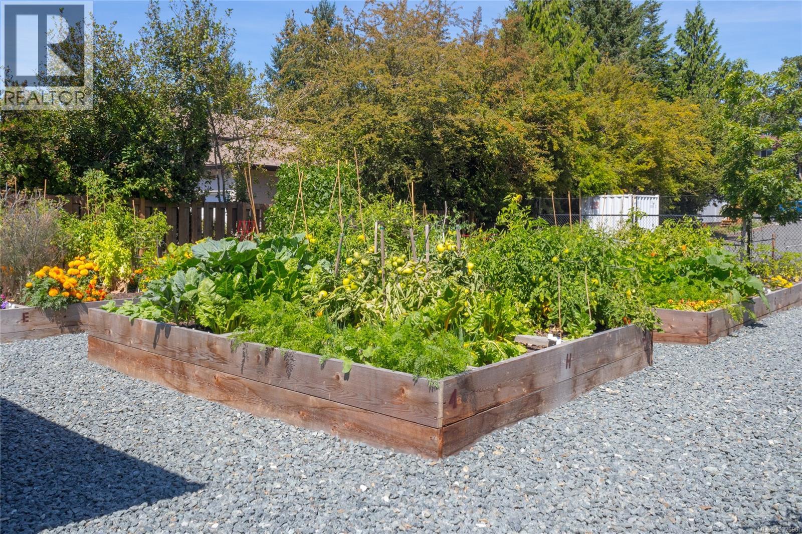 105 745 Travino Lane, Saanich