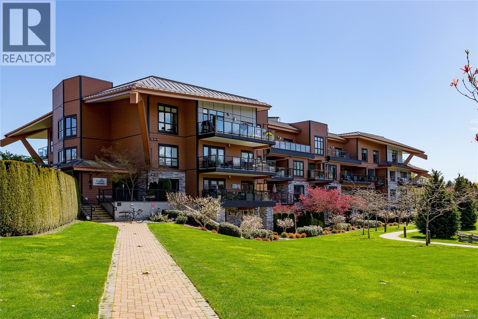 105 745 Travino Lane, Saanich