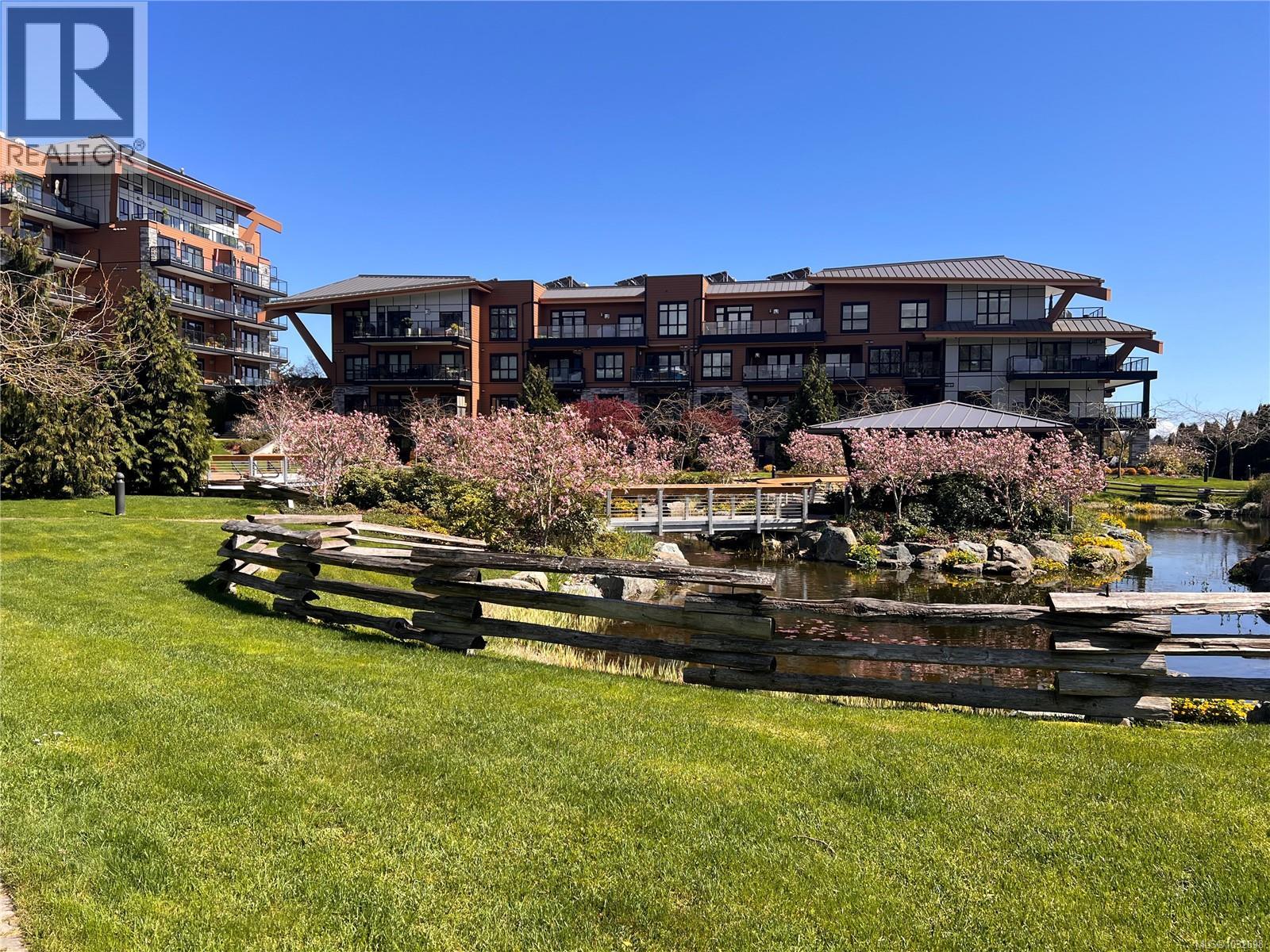 105 745 Travino Lane, Saanich