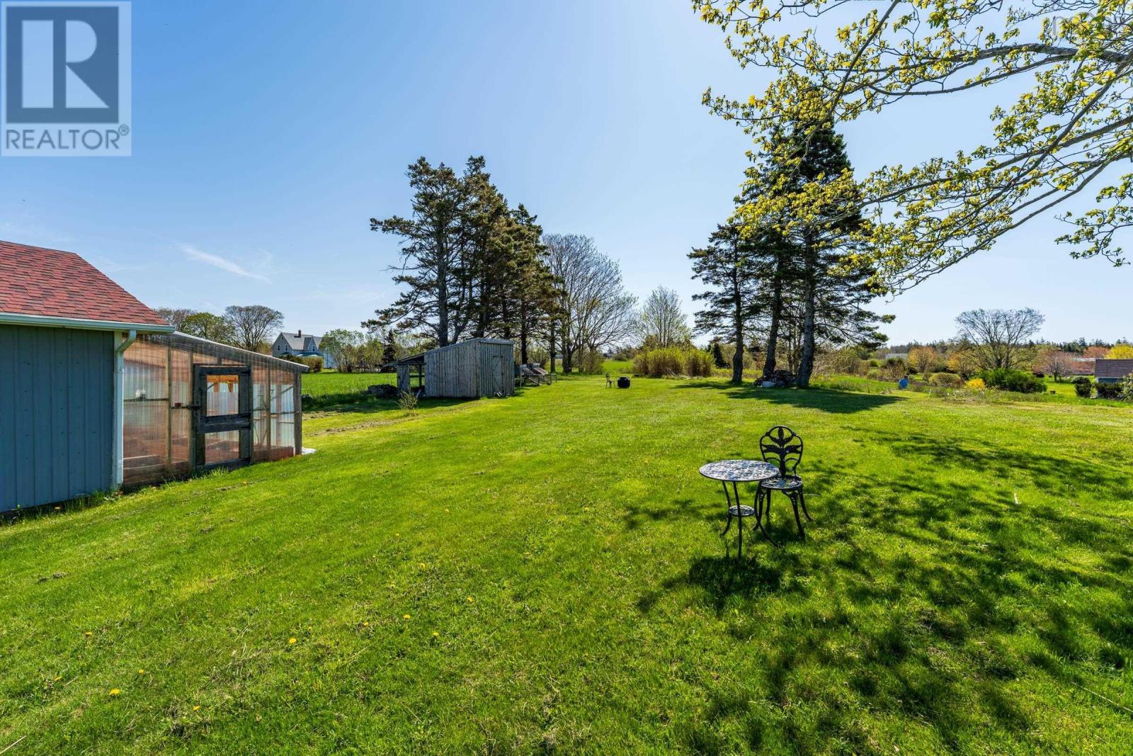 Property 11 of 47 of 8882 Highway 1