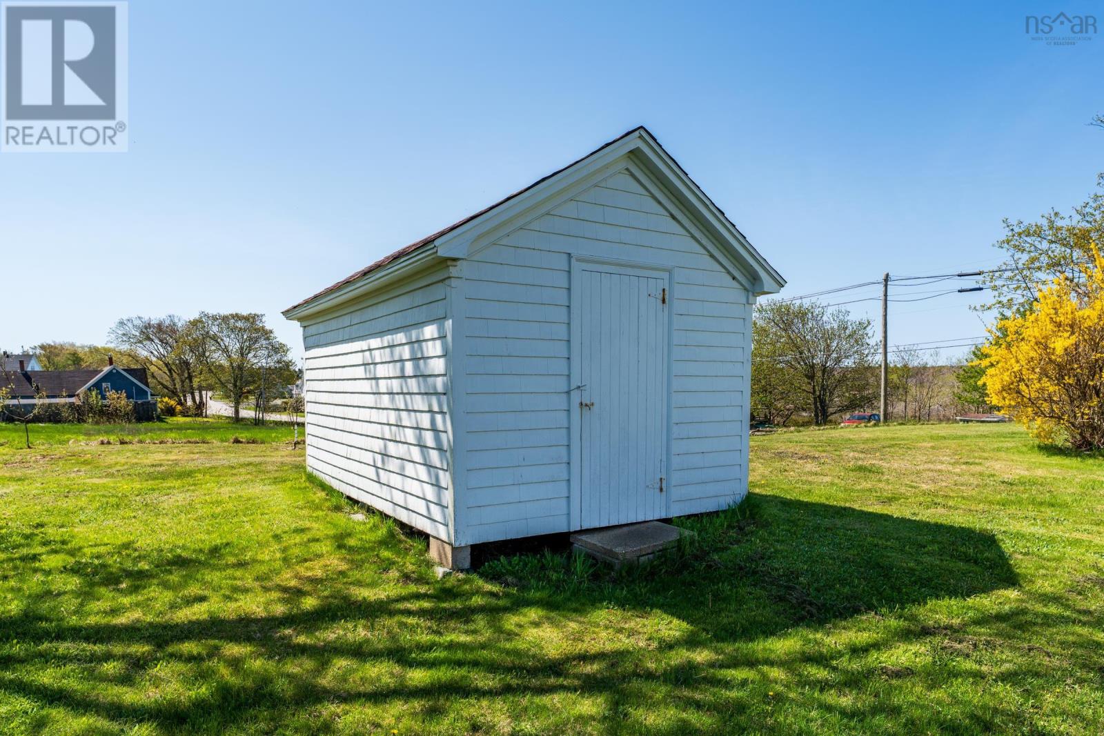 Property 13 of 47 of 8882 Highway 1