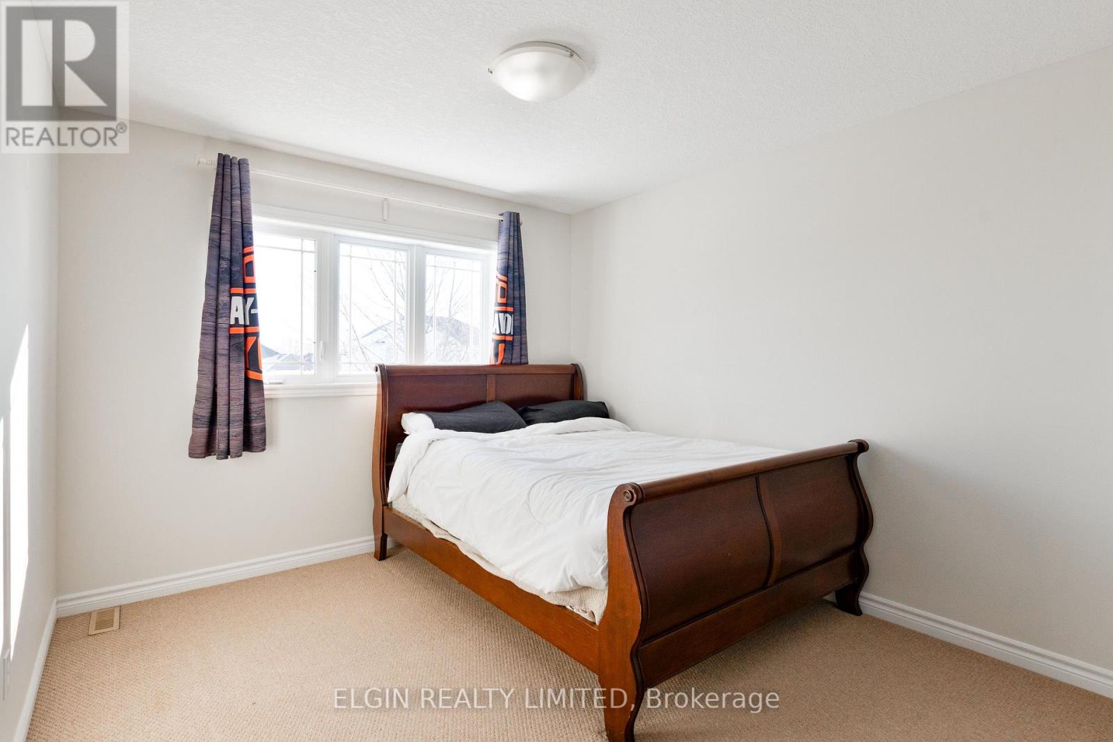 18 PEACH TREE BOULEVARD Property Photo