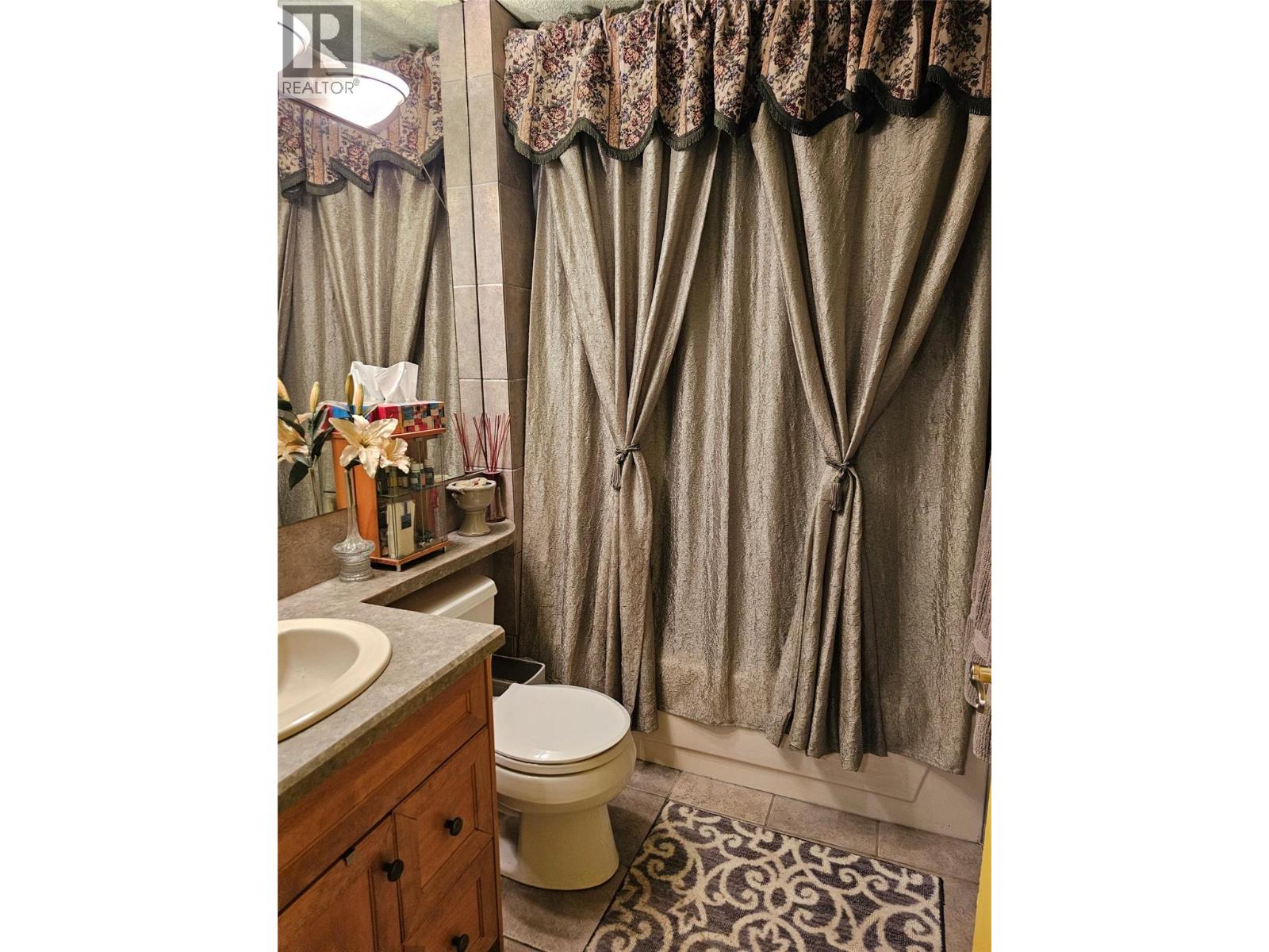 599 Clifton Road S - 21