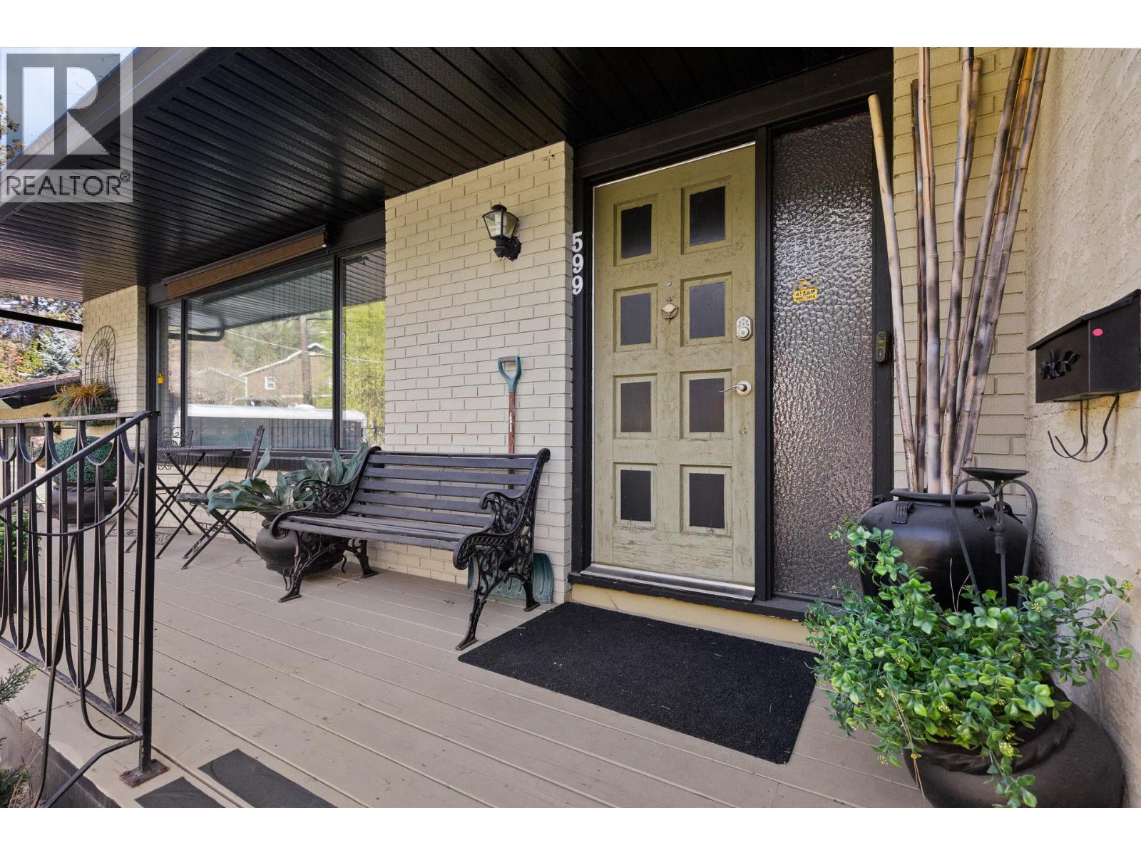 599 Clifton Road S - Image 3