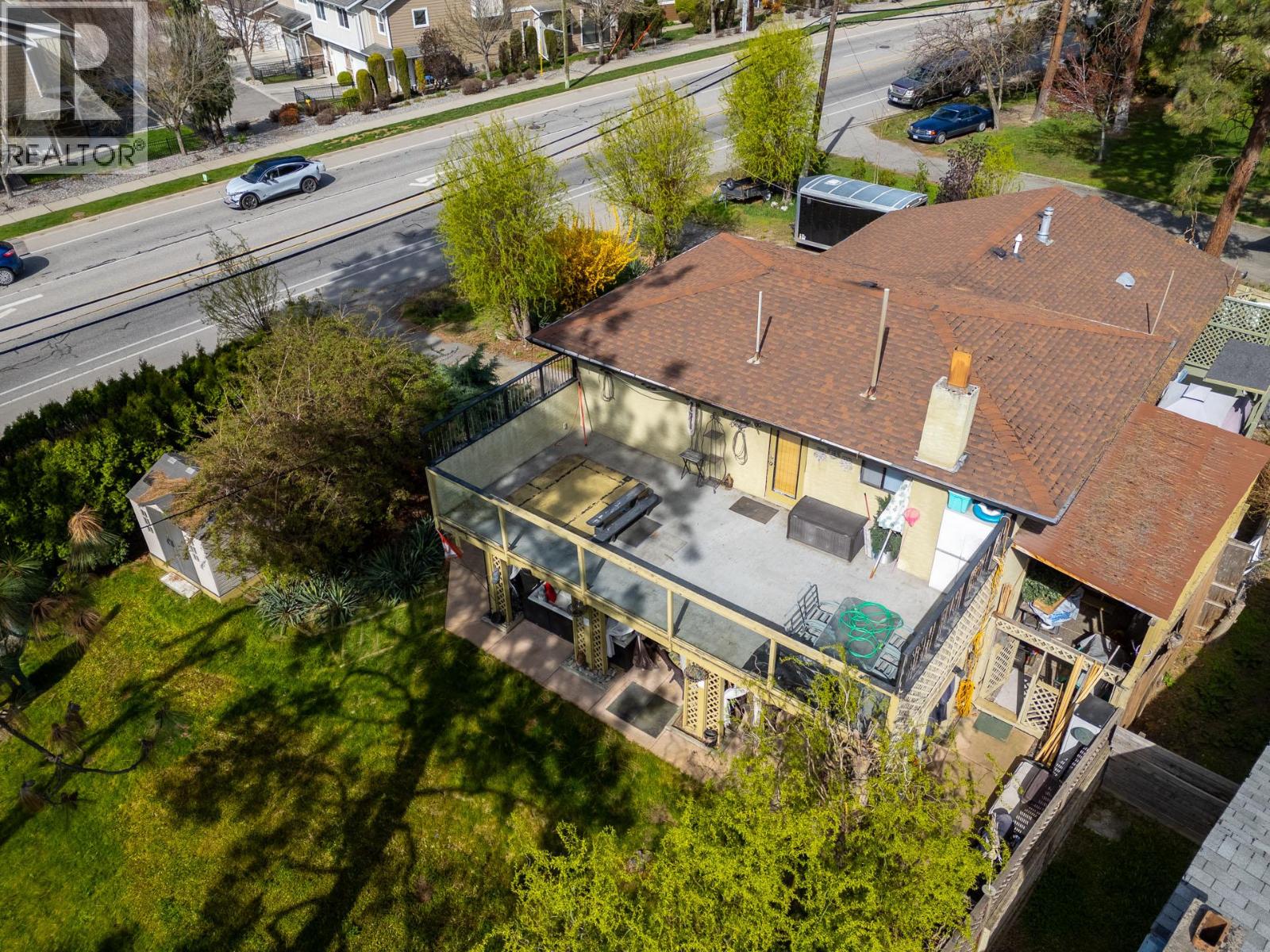 599 Clifton Road S - 41
