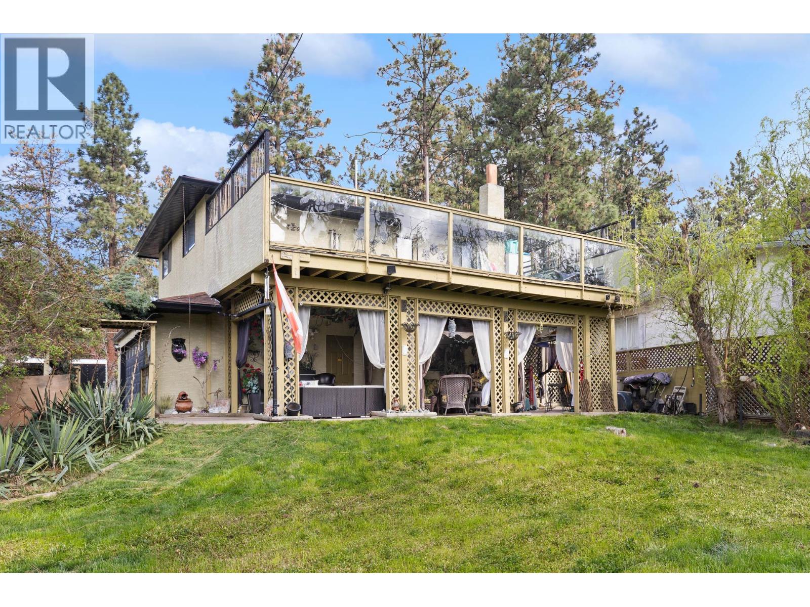 599 Clifton Road S - 36