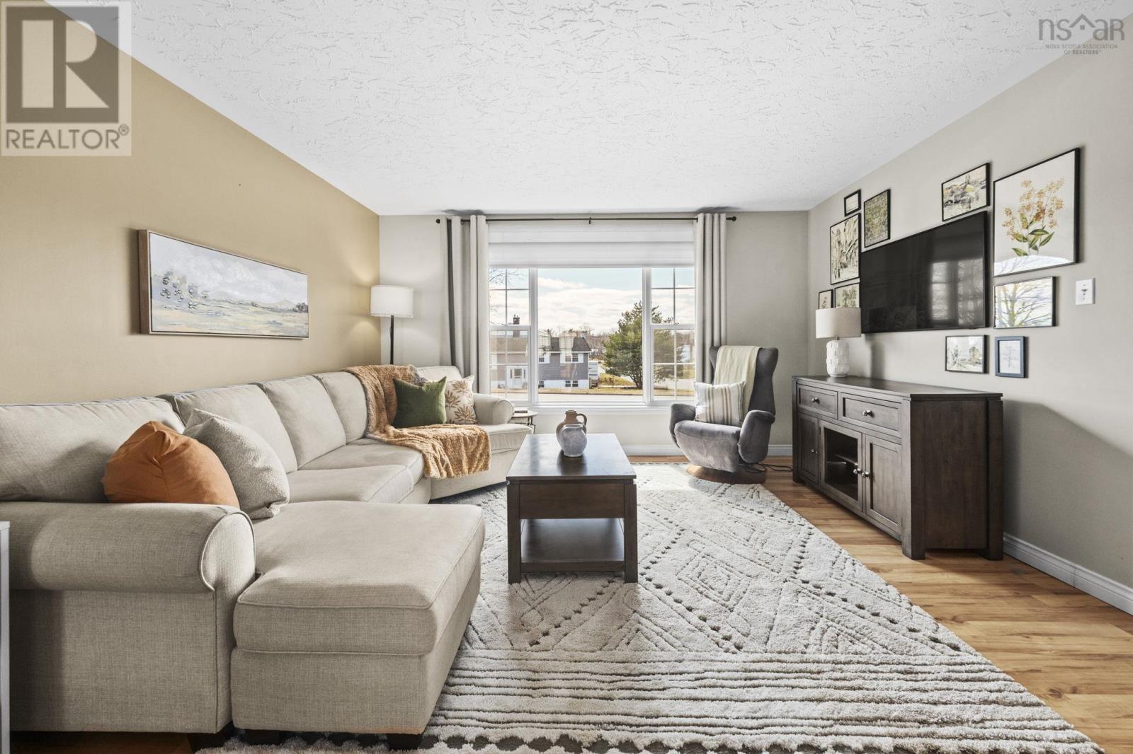 Property 5 of 31 of 43 Woodlawn Road