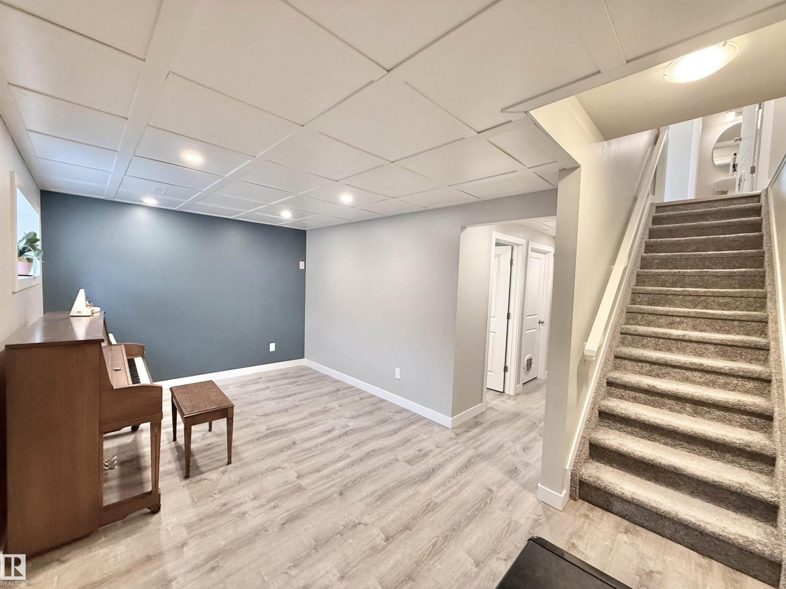 1234 SANDSTONE BV, Sherwood Park