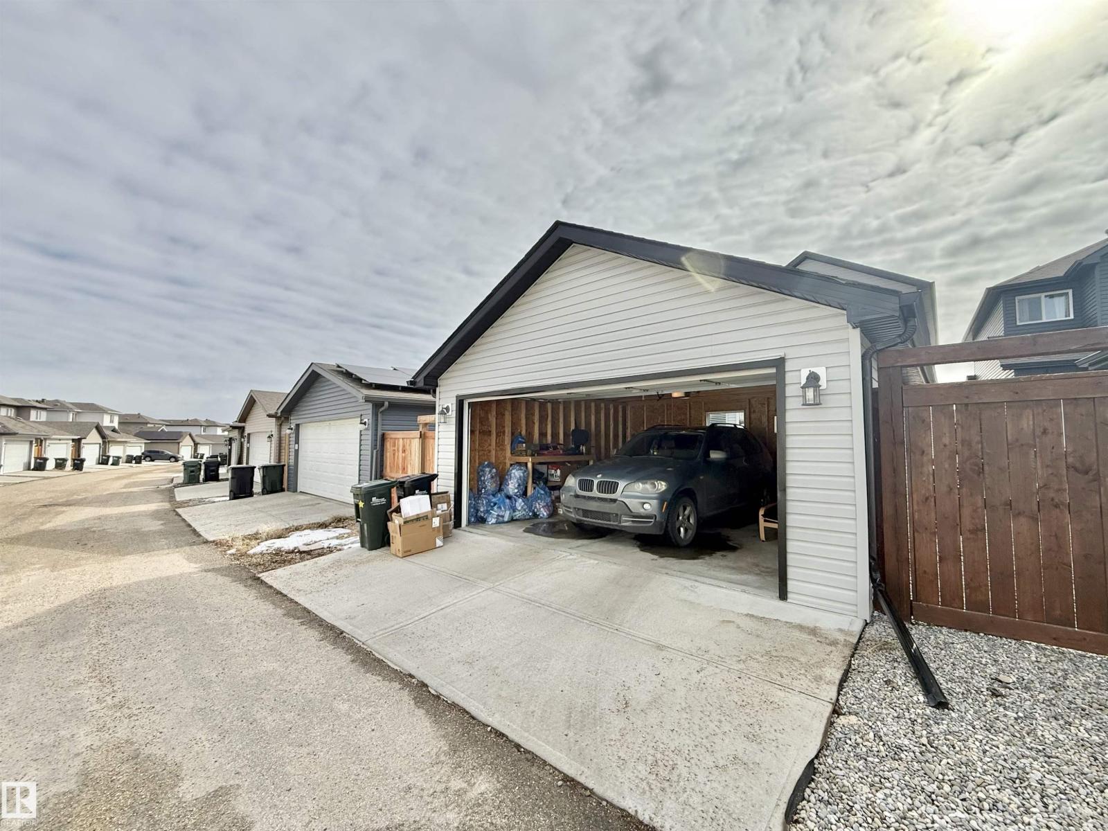 1234 SANDSTONE BV, Sherwood Park