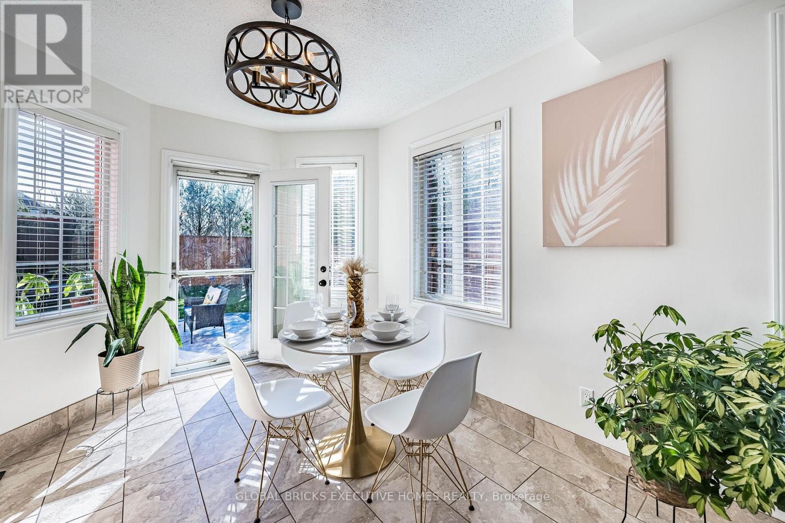 40 HUBERT CORLESS DRIVE S - 16