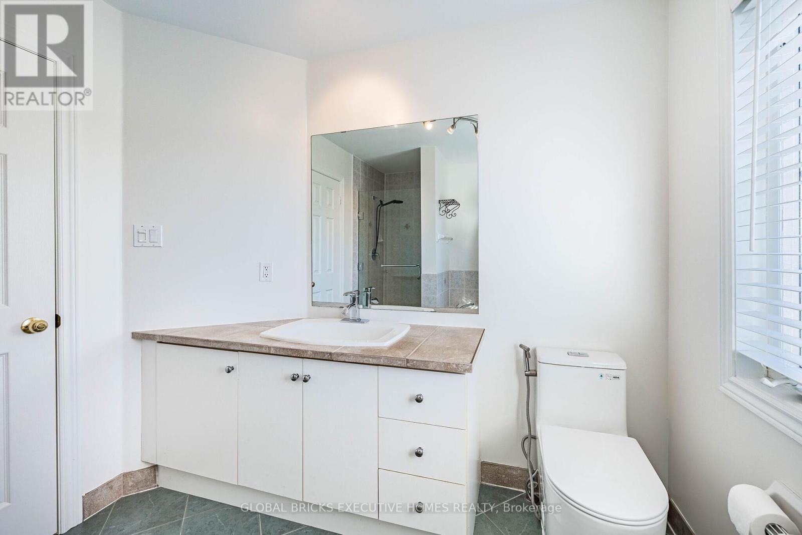 40 HUBERT CORLESS DRIVE S - 37