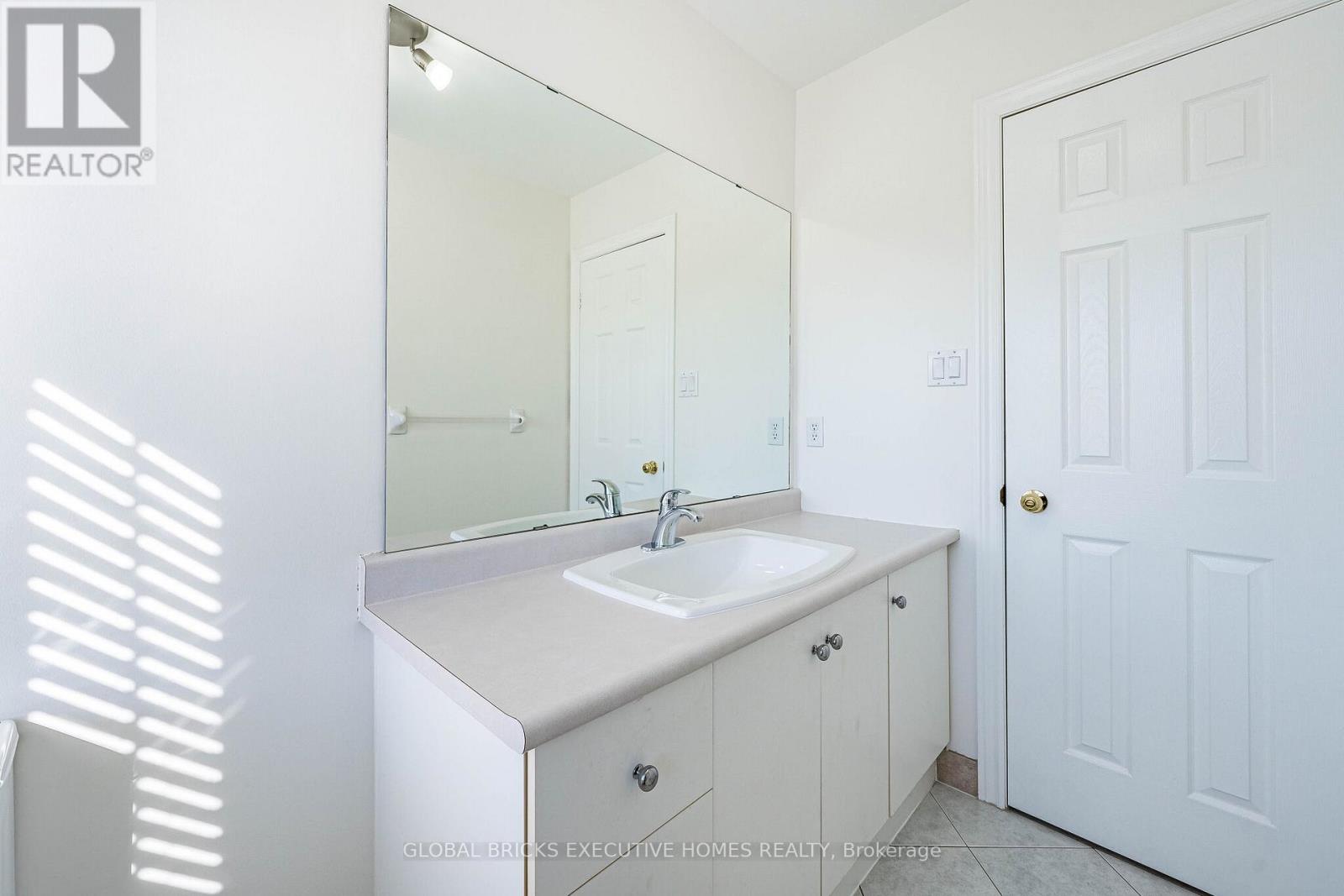 40 HUBERT CORLESS DRIVE S - 41