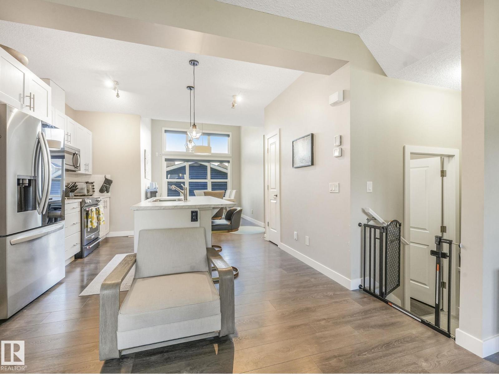 225 SOUTHFORK DR, Leduc