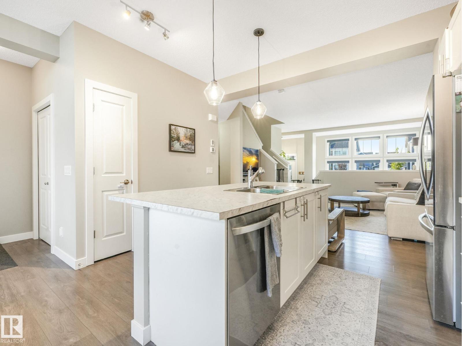 225 SOUTHFORK DR, Leduc