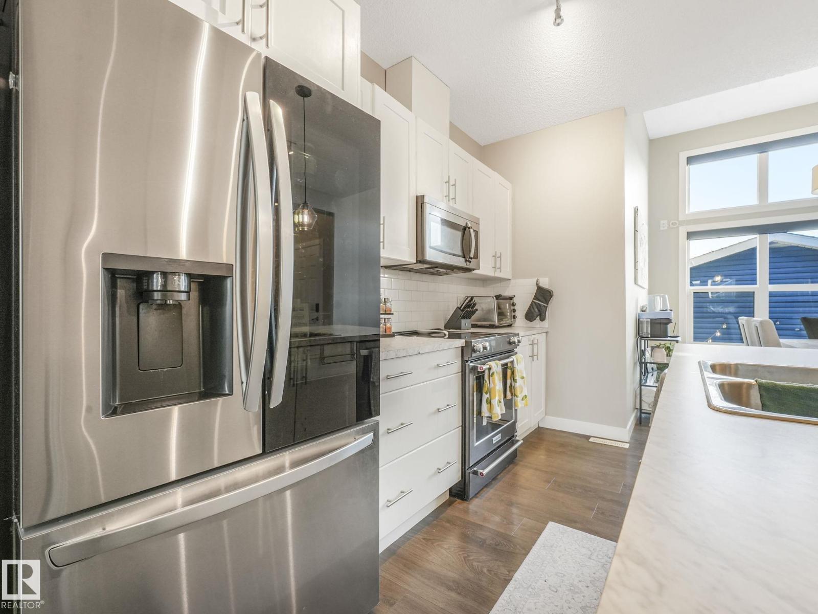 225 SOUTHFORK DR, Leduc